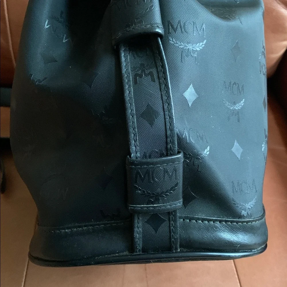 🖤💋MCM Black Canvas Monogram Bucket Backpack💋🖤 - Picture 5 of 13
